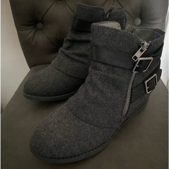 Wedge Boot - Picture 3 of 8